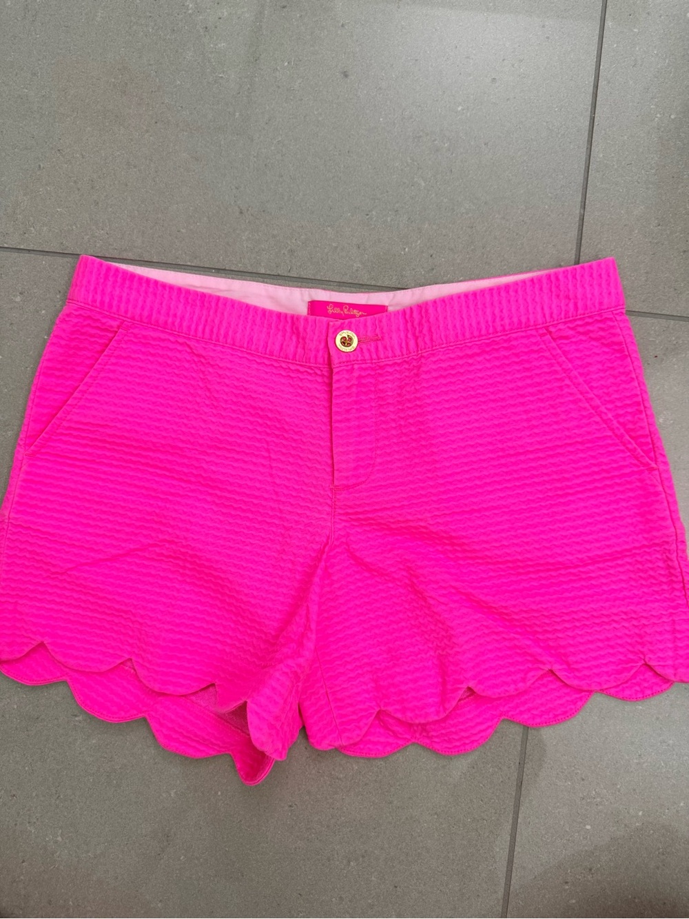 Lilly Pulitzer Hot Pink Scalloped Hem Shorts